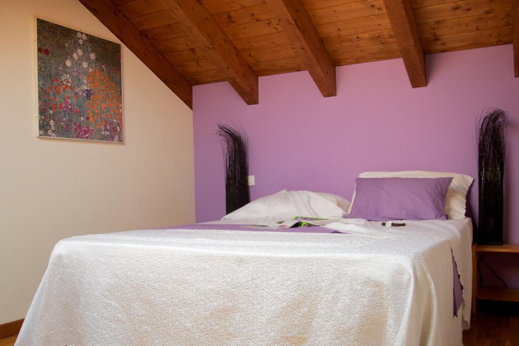 Bed and Breakfast Cascina Delle Mele Виттуоне Экстерьер фото