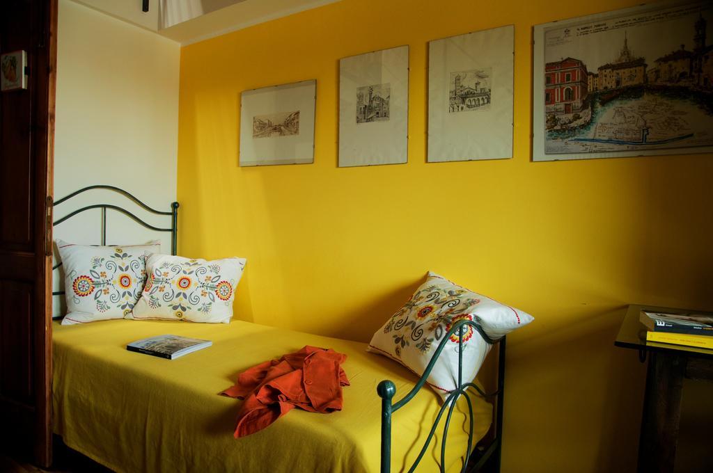 Bed and Breakfast Cascina Delle Mele Виттуоне Экстерьер фото