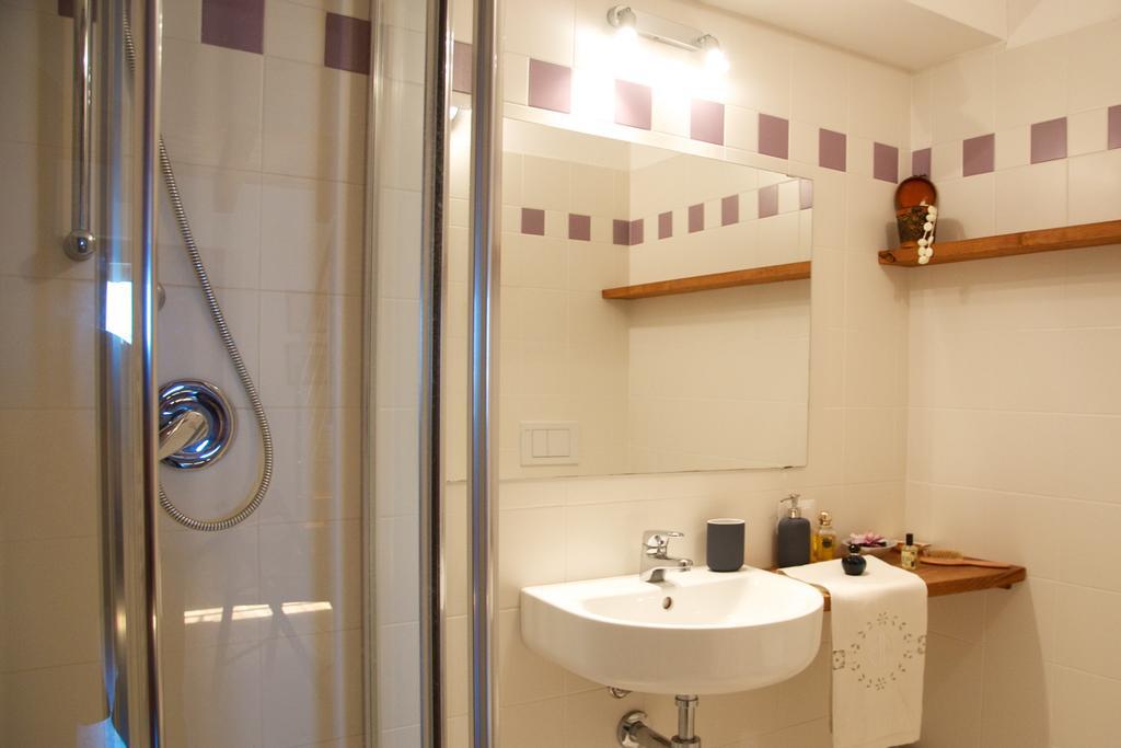 Bed and Breakfast Cascina Delle Mele Виттуоне Экстерьер фото